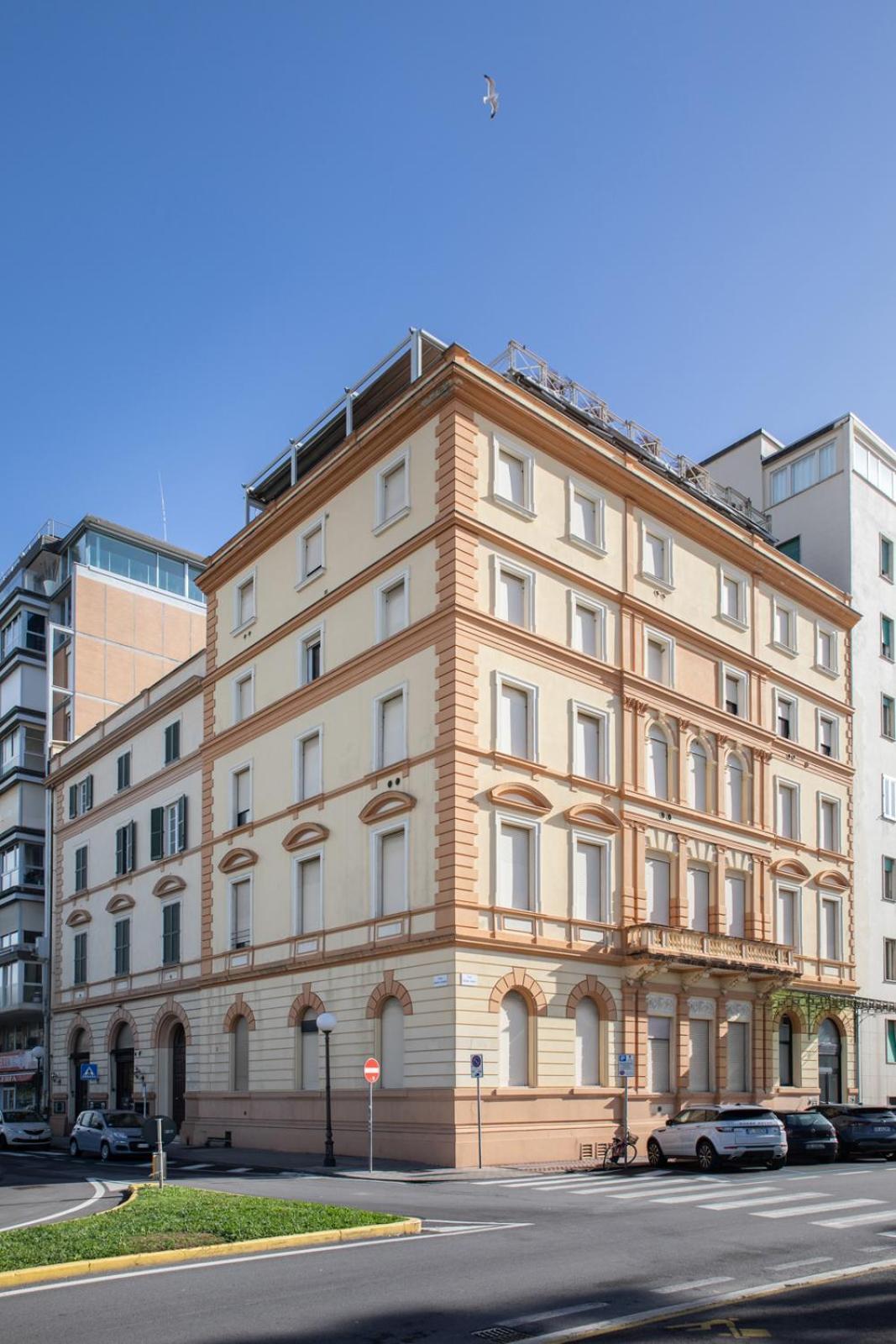 "Burlamacca" Luxury Apartment Viareggio Luaran gambar